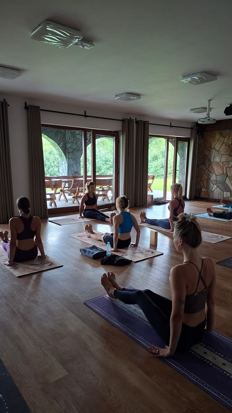 Slow Glow Yoga & Skin Care Camp w Beskidach (2)